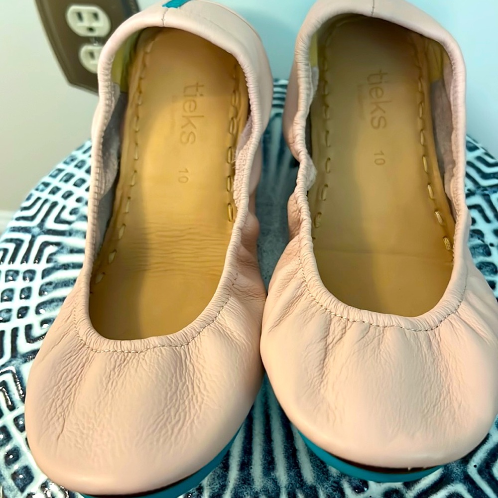 Tieks size 10 blush pink ballet flats